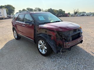 2014 Ford Explorer XLT - Primary Damage Right Image
